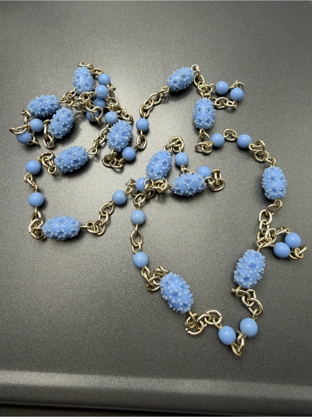 ⬇️⬇️ Vintage Flapper style Blue Beaded Chain Necklace - West Germany